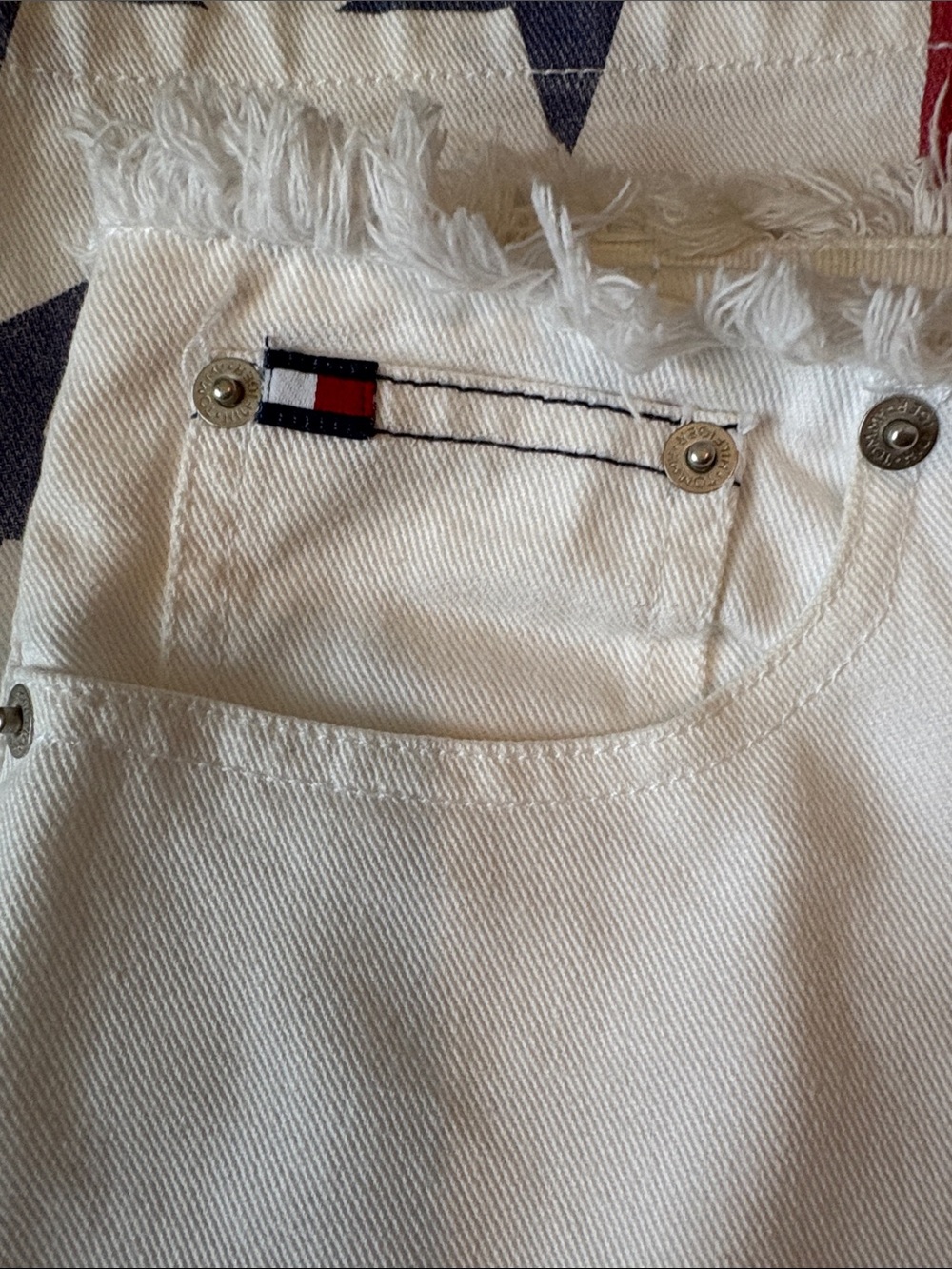 Tommy Hilfiger White Straight-Leg Jeans with Red Stripes and Blue Stars - Picture 6 of 10